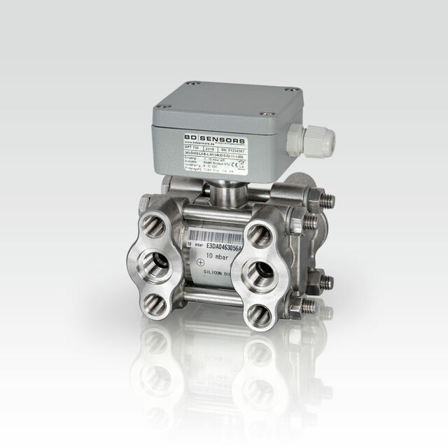 Differential pressure transmitter DPT 100 Differenzdruckmessumformer DPT100